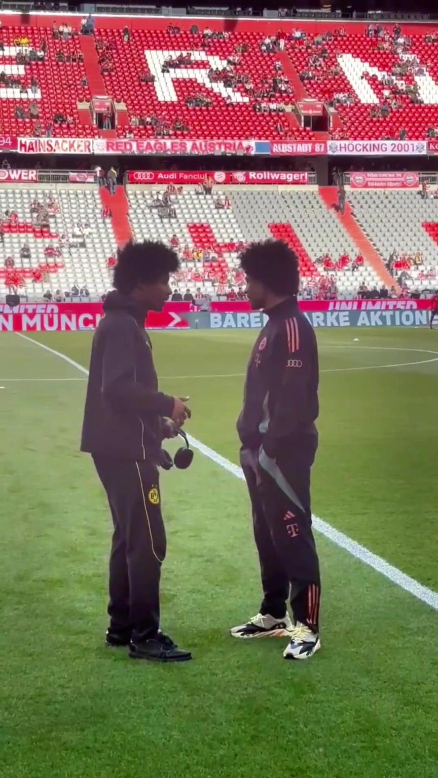 一模一樣的蓬蓬頭！一時分不清阿德耶米和格納布里了！